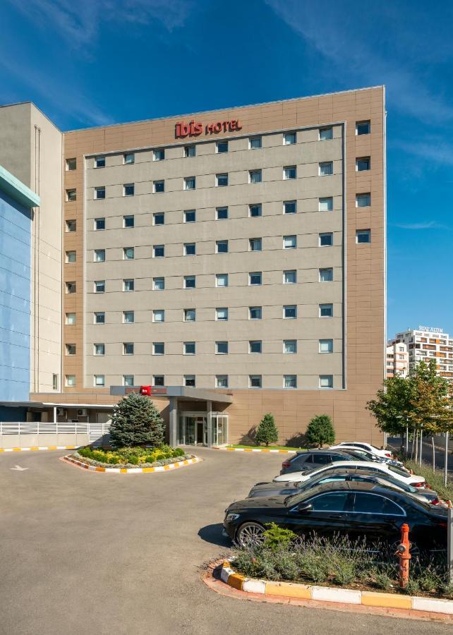 Ibis Hotel 3*