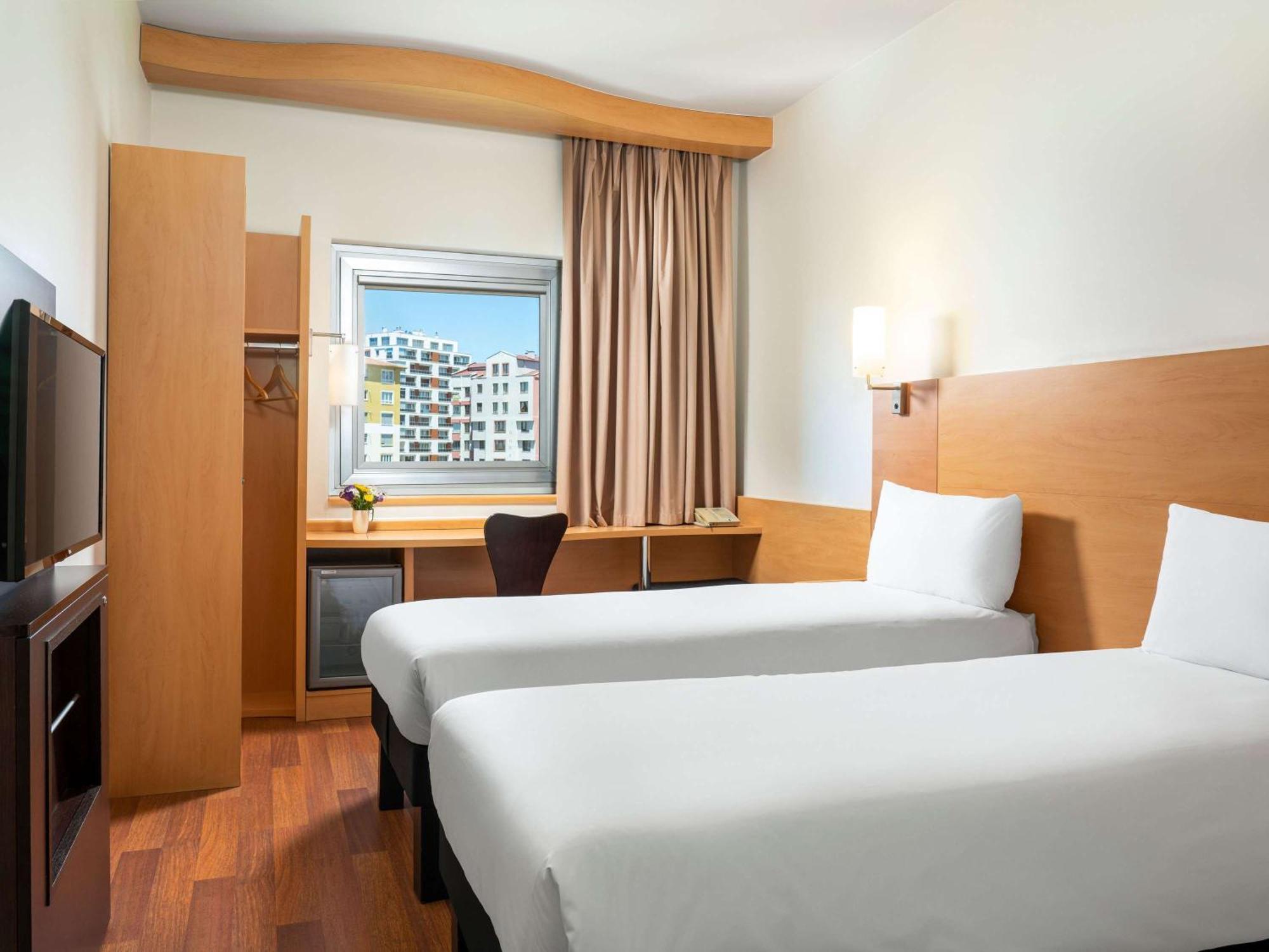 Ibis Готель 3*